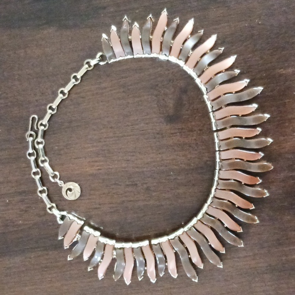 Vintage 1950s Lisner Choker/Necklace,  17" shades of brown